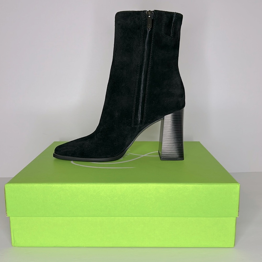Sam Edelman Ivette women’s black suede ankle boot size 8.5. NWT